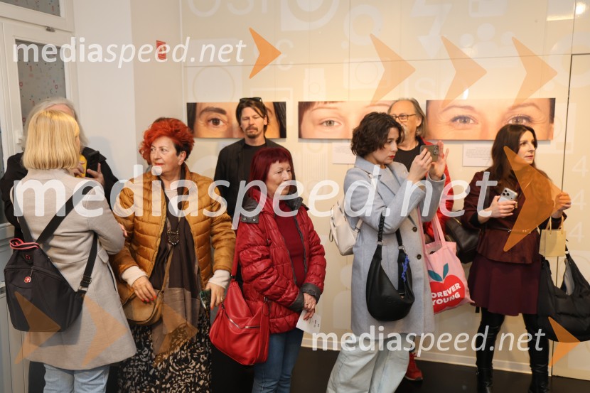 Otvoritev fotografske razstave Ženske Maribora