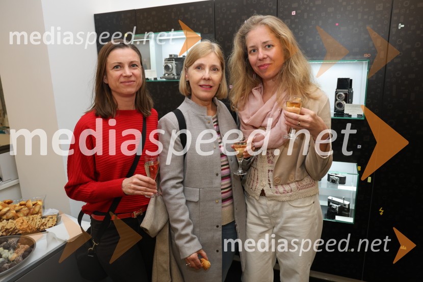 Otvoritev fotografske razstave Ženske Maribora