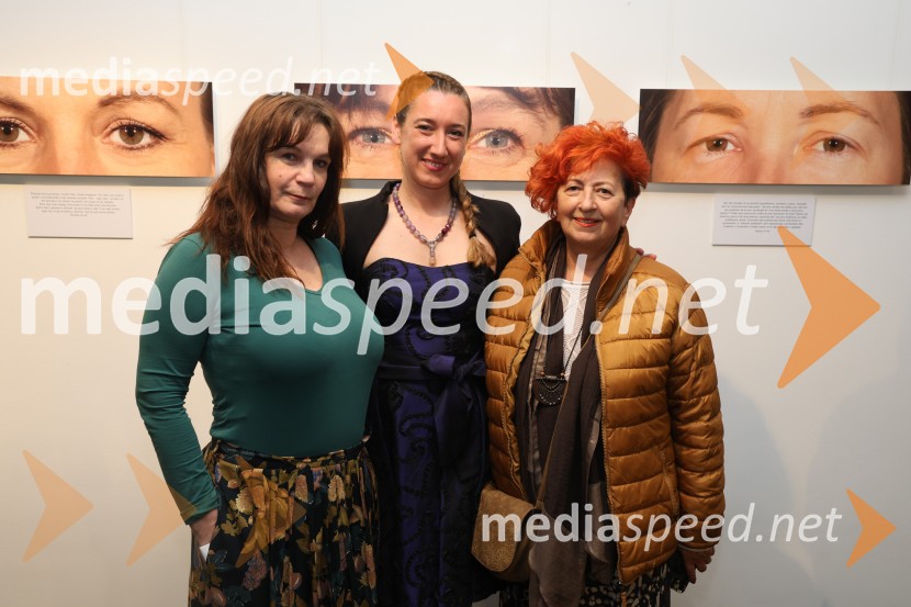  ... ;  Maja Modrinjak, Fotografinja;  ... Otvoritev fotografske razstave Ženske Maribora