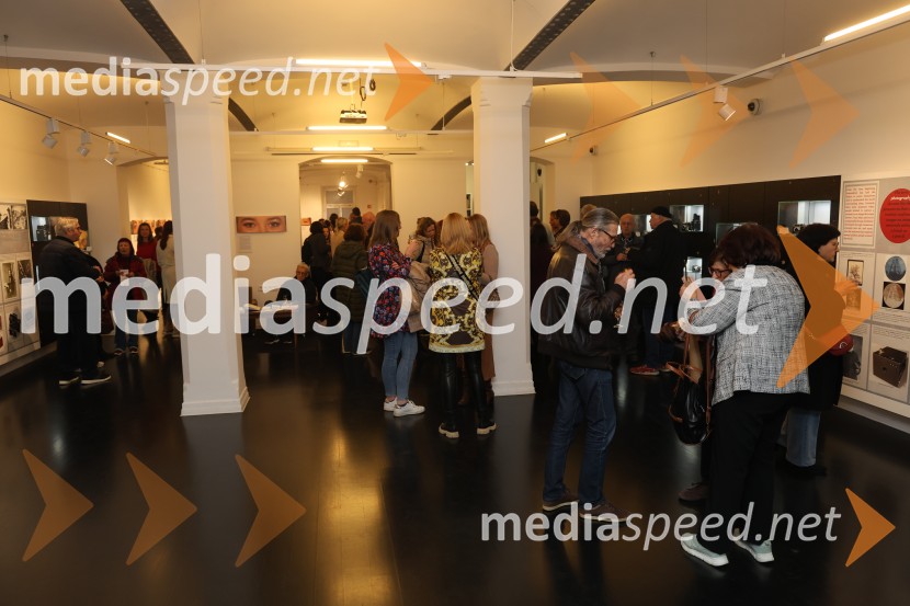 Otvoritev fotografske razstave Ženske Maribora