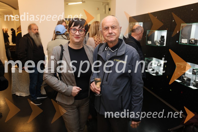  Lidija Divjak Mirnik, nekdanja poslanka DZ Republike Slovenije;  ... Otvoritev fotografske razstave Ženske Maribora