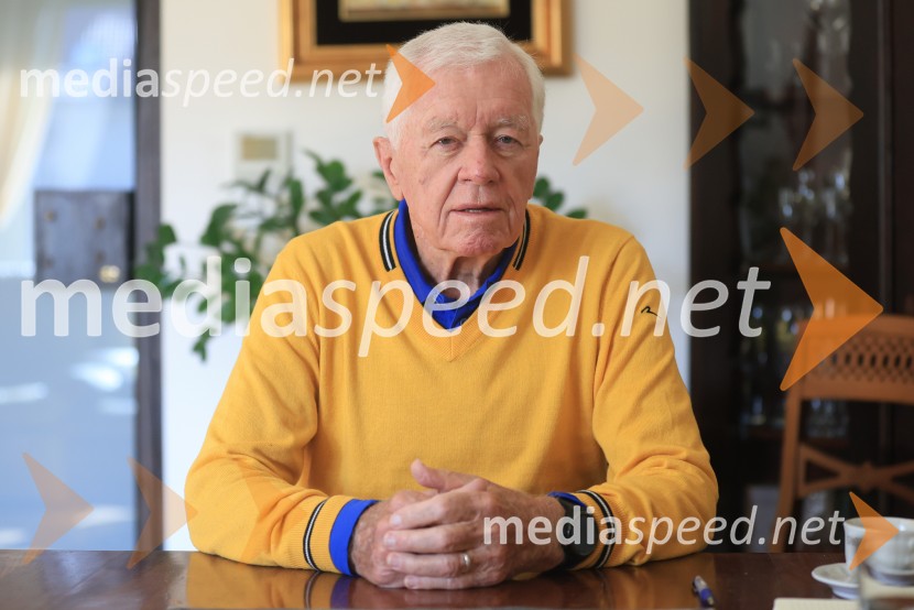  Tone Vogrinec, športni in smučarski funkcionarTone Vogrinec, portret