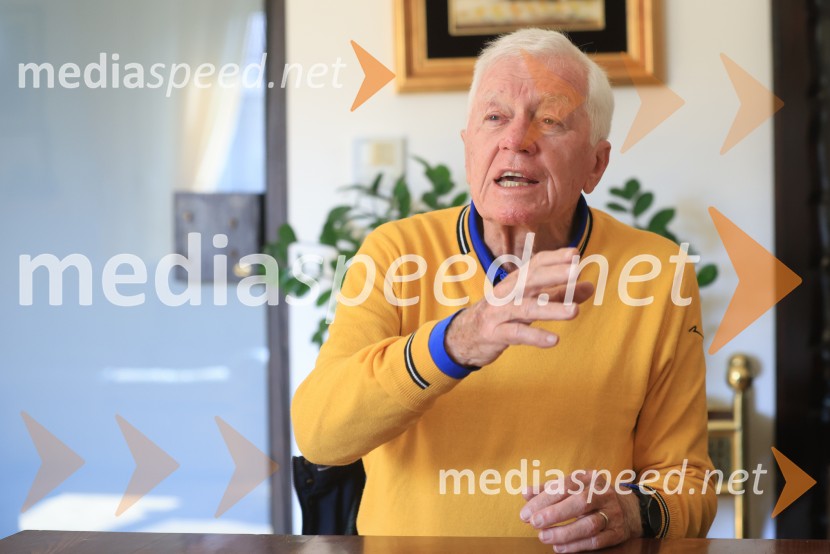  Tone Vogrinec, športni in smučarski funkcionarTone Vogrinec, portret