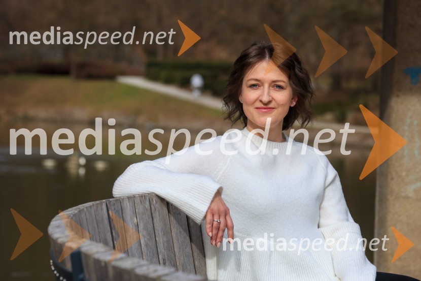  Sandra ČehSandra Čeh, portret