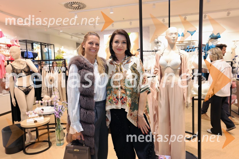  Miša Margan Kocbek, novinarka revije Zvezde/Lady, direktorica agencije Glammodels, Mima;  Tamara Busar, vodja marketinških projektov v LisciLisca, otvoritev nove trgovine, Europark
