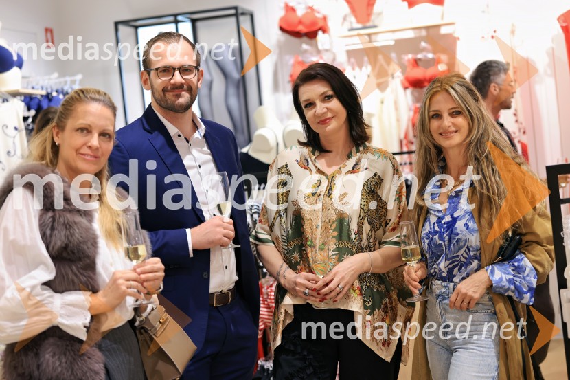  Miša Margan Kocbek, novinarka revije Zvezde/Lady, direktorica agencije Glammodels, Mima;  ... ;  Tamara Busar, vodja marketinških projektov v Lisci;  ... Lisca, otvoritev nove trgovine, Europark