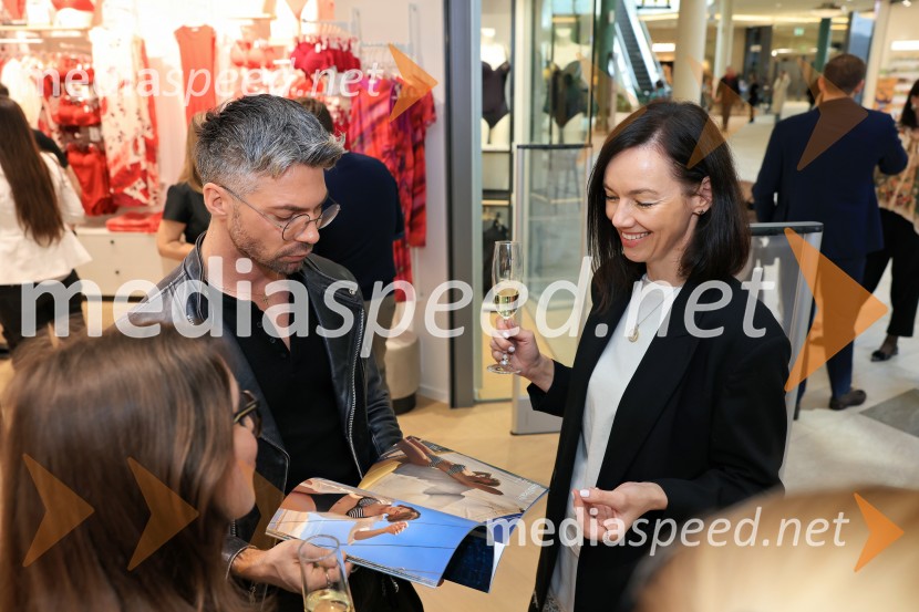  ... ;  Petra Mlakar Zorko,  PR & CRM Manager L'Oréal Active CosmeticsLisca, otvoritev nove trgovine, Europark