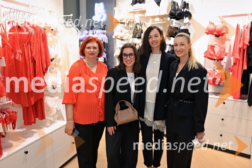  ... ;  ... ;  Petra Mlakar Zorko,  PR & CRM Manager L'Oréal Active CosmeticsLisca, otvoritev nove trgovine, Europark