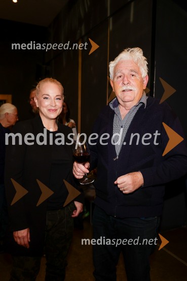 Kako preživeti apokalipso zombijev, premiera