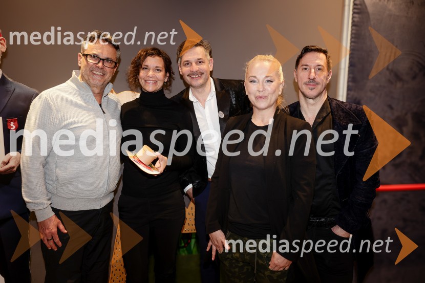 Kako preživeti apokalipso zombijev, premiera