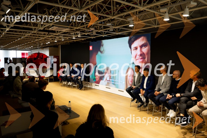 Novinarska konferenca pred letošnjim spektaklom v Planici