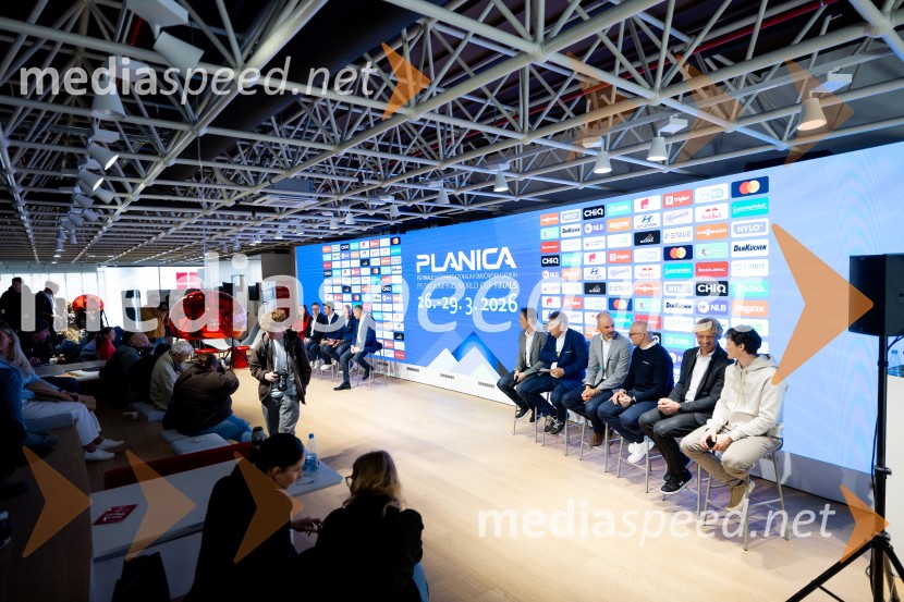 Novinarska konferenca pred letošnjim spektaklom v Planici