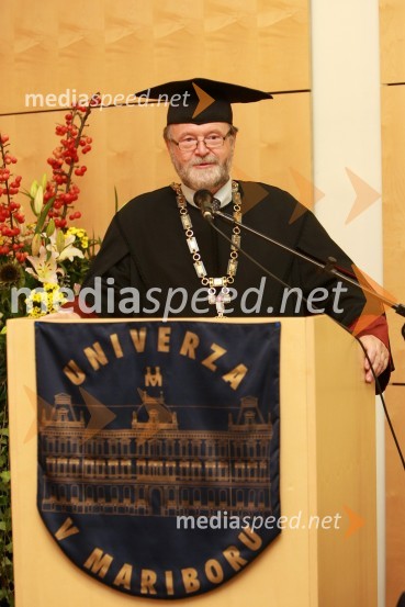 Prof. dr. Ivan Rozman, rektor Univerze v MariboruUniverza v Mariboru: Promocija doktorjev znanosti, oktober 2009