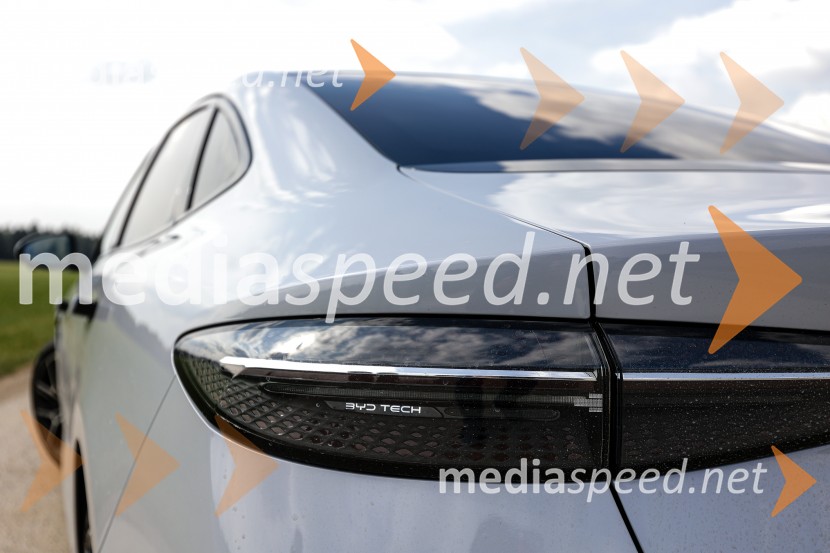 BYD hibrid, predstavitev