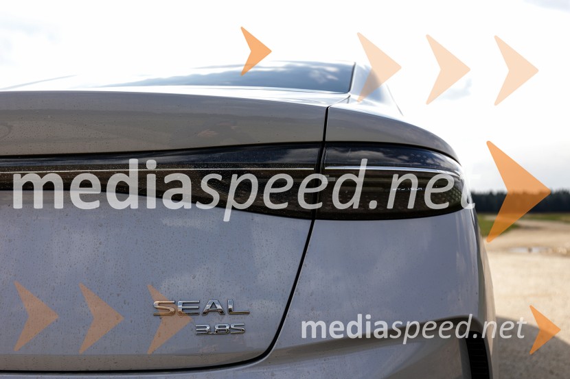 BYD hibrid, predstavitev