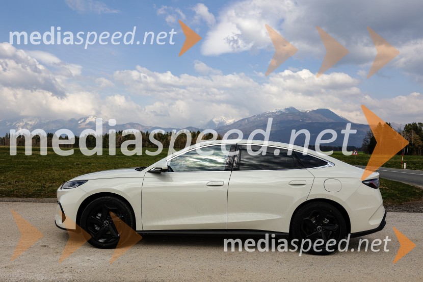 BYD hibrid, predstavitev