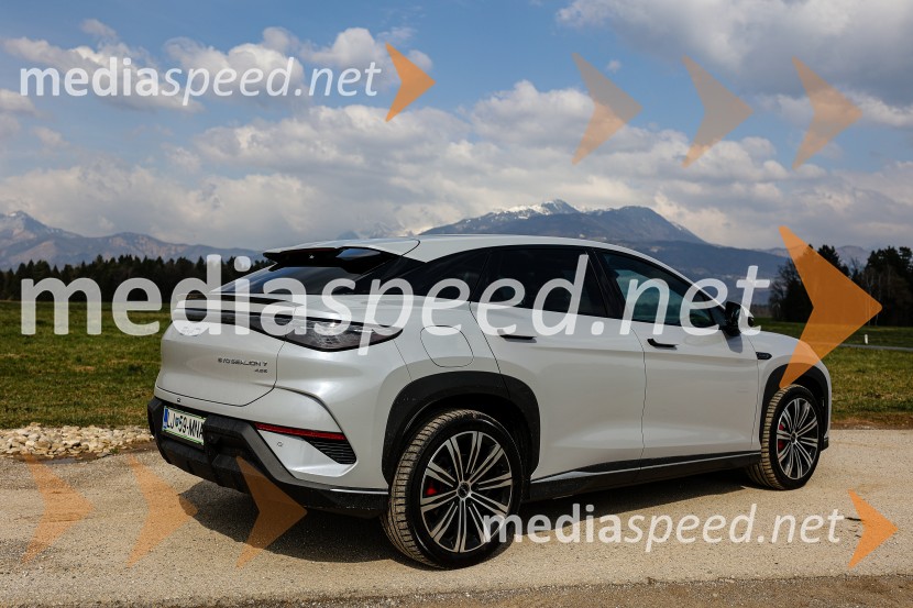 BYD hibrid, predstavitev