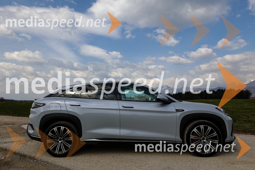 BYD hibrid, predstavitev