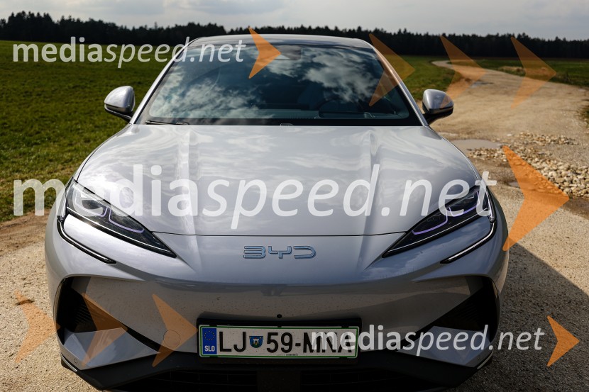 BYD hibrid, predstavitev