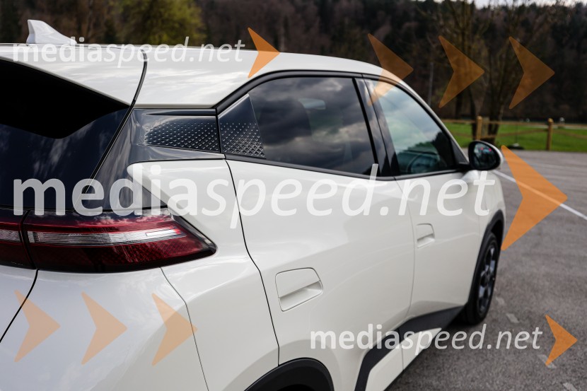 BYD hibrid, predstavitev