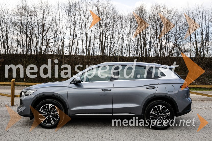 BYD hibrid, predstavitev