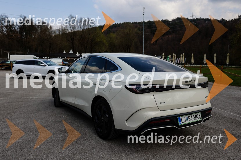 BYD hibrid, predstavitev