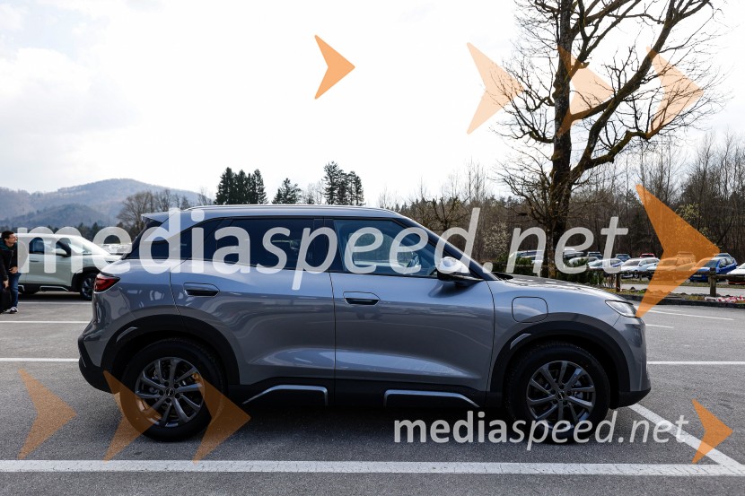 BYD hibrid, predstavitev