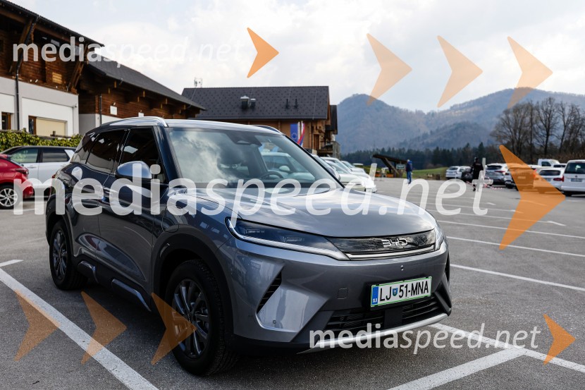 BYD hibrid, predstavitev