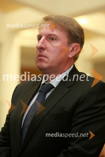 Dr. Davorin Kralj, Fakulteta za kemijo in kemijsko tehnologijo Univerze v MariboruUniverza v Mariboru: Promocija doktorjev znanosti, oktober 2009