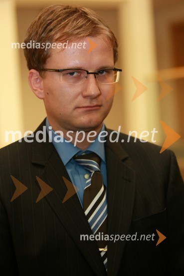 Dr. Danijel Grafenauer, Filozofska fakulteta Univerze v MariboruUniverza v Mariboru: Promocija doktorjev znanosti, oktober 2009