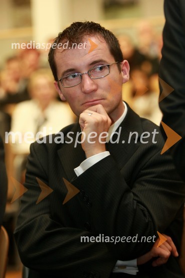 Dr. Tomaž Kostanjevec, Fakulteta za strojništvo Univerze v MariboruUniverza v Mariboru: Promocija doktorjev znanosti, oktober 2009