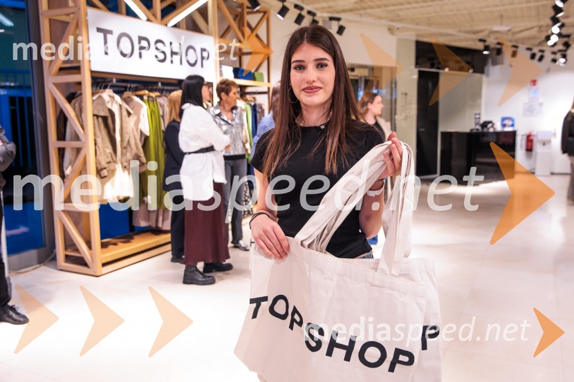 Topshop, otvoritev trgovine