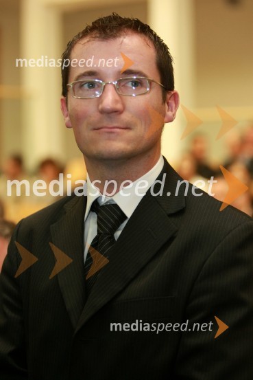 Dr. Tomaž Kostanjevec, Fakulteta za strojništvo Univerze v MariboruUniverza v Mariboru: Promocija doktorjev znanosti, oktober 2009
