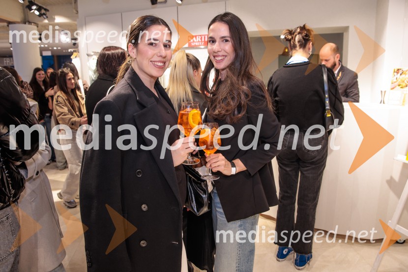 Topshop, otvoritev trgovine