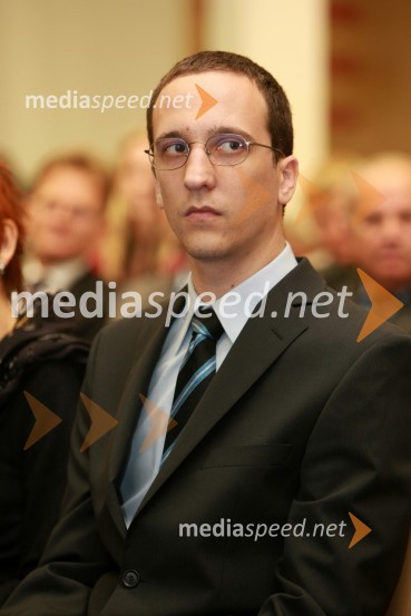 Dr. Niko Jezernik, Fakulteta za strojništvo Univerze v MariboruUniverza v Mariboru: Promocija doktorjev znanosti, oktober 2009