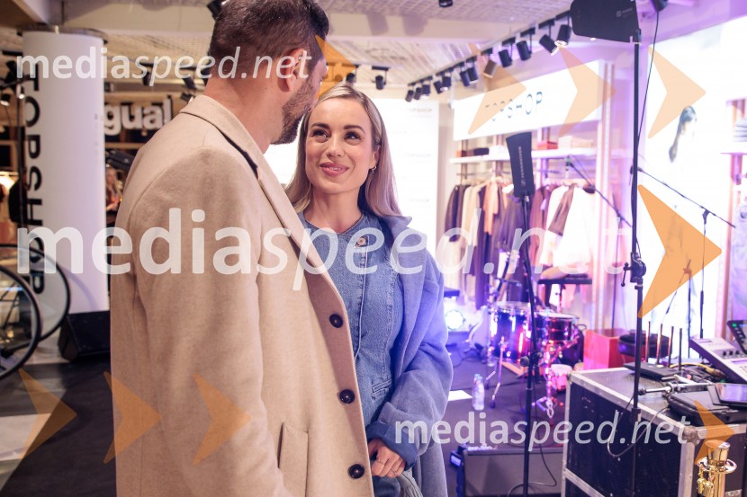 Topshop, otvoritev trgovine