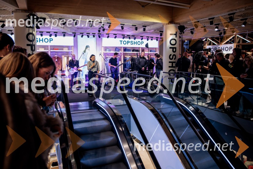 Topshop, otvoritev trgovine