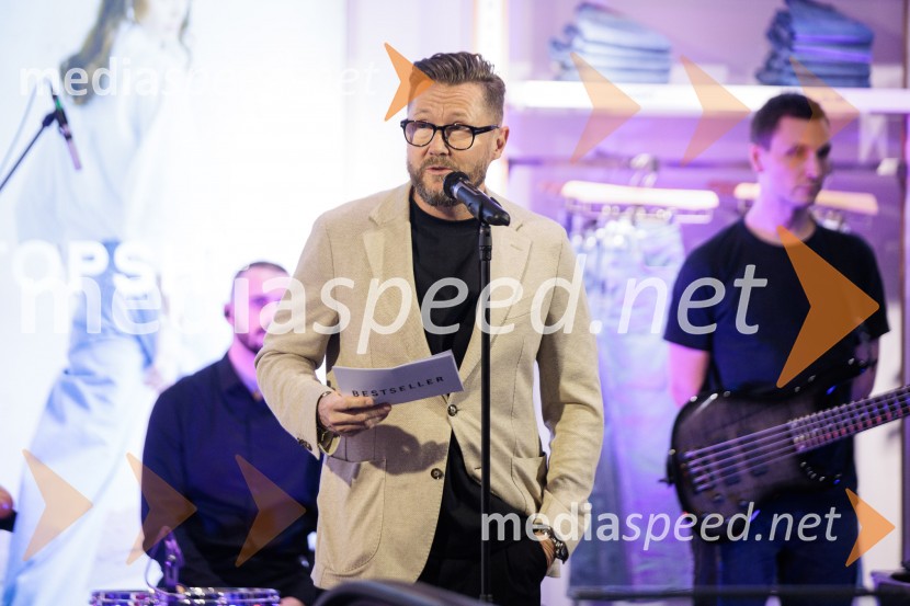 Topshop, otvoritev trgovine