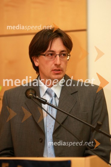 Prof. dr. Denis Đonlagić, Fakulteta za elektrotehniko, računalništvo in informatiko Univerze v MariboruUniverza v Mariboru: Promocija doktorjev znanosti, oktober 2009