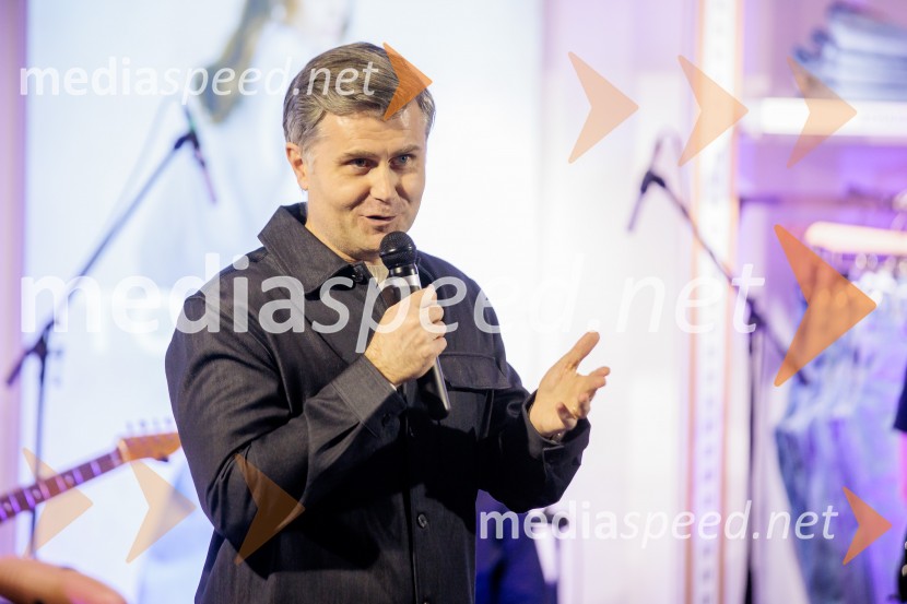 Topshop, otvoritev trgovine