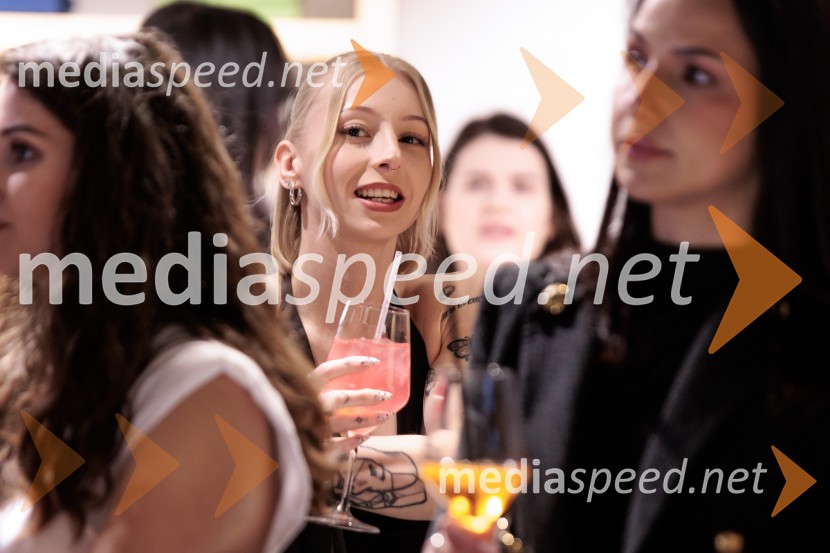 Topshop, otvoritev trgovine