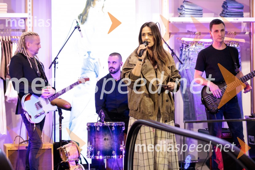 Topshop, otvoritev trgovine