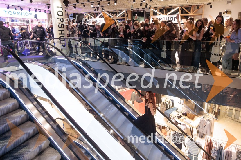 Topshop, otvoritev trgovine