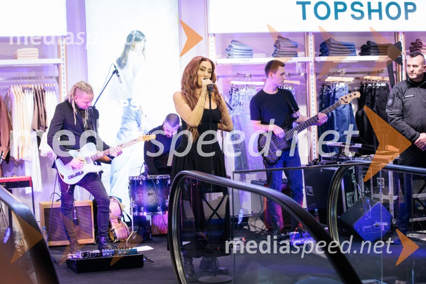 Topshop, otvoritev trgovine