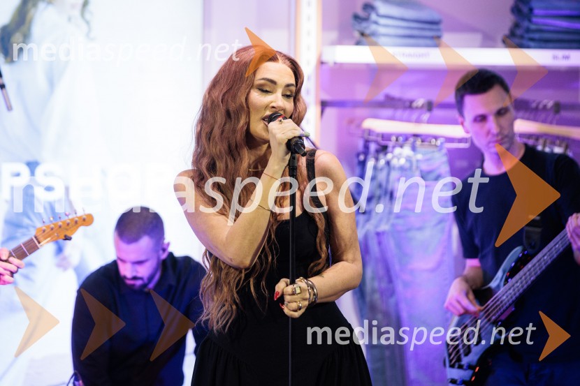 Topshop, otvoritev trgovine