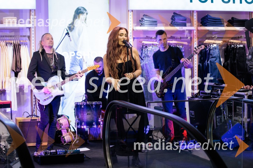 Topshop, otvoritev trgovine