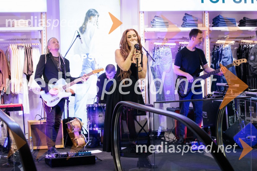 Topshop, otvoritev trgovine