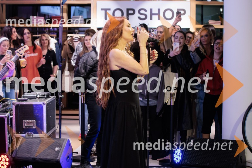 Topshop, otvoritev trgovine