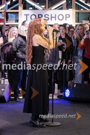 Topshop, otvoritev trgovine