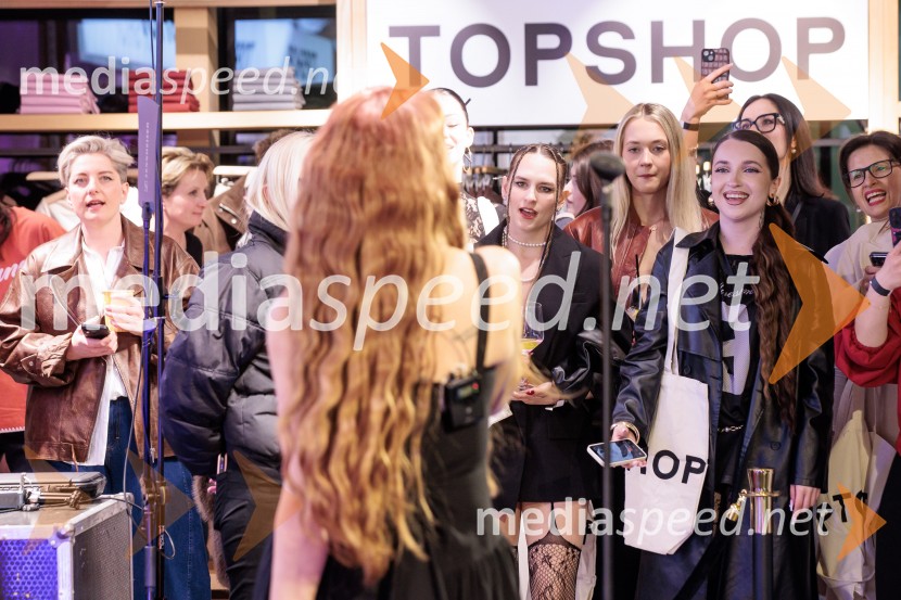Topshop, otvoritev trgovine